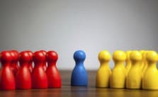 Schlichter bei Versicherungs-Streitfällen: Was macht eigentlich ein Ombudsmann?